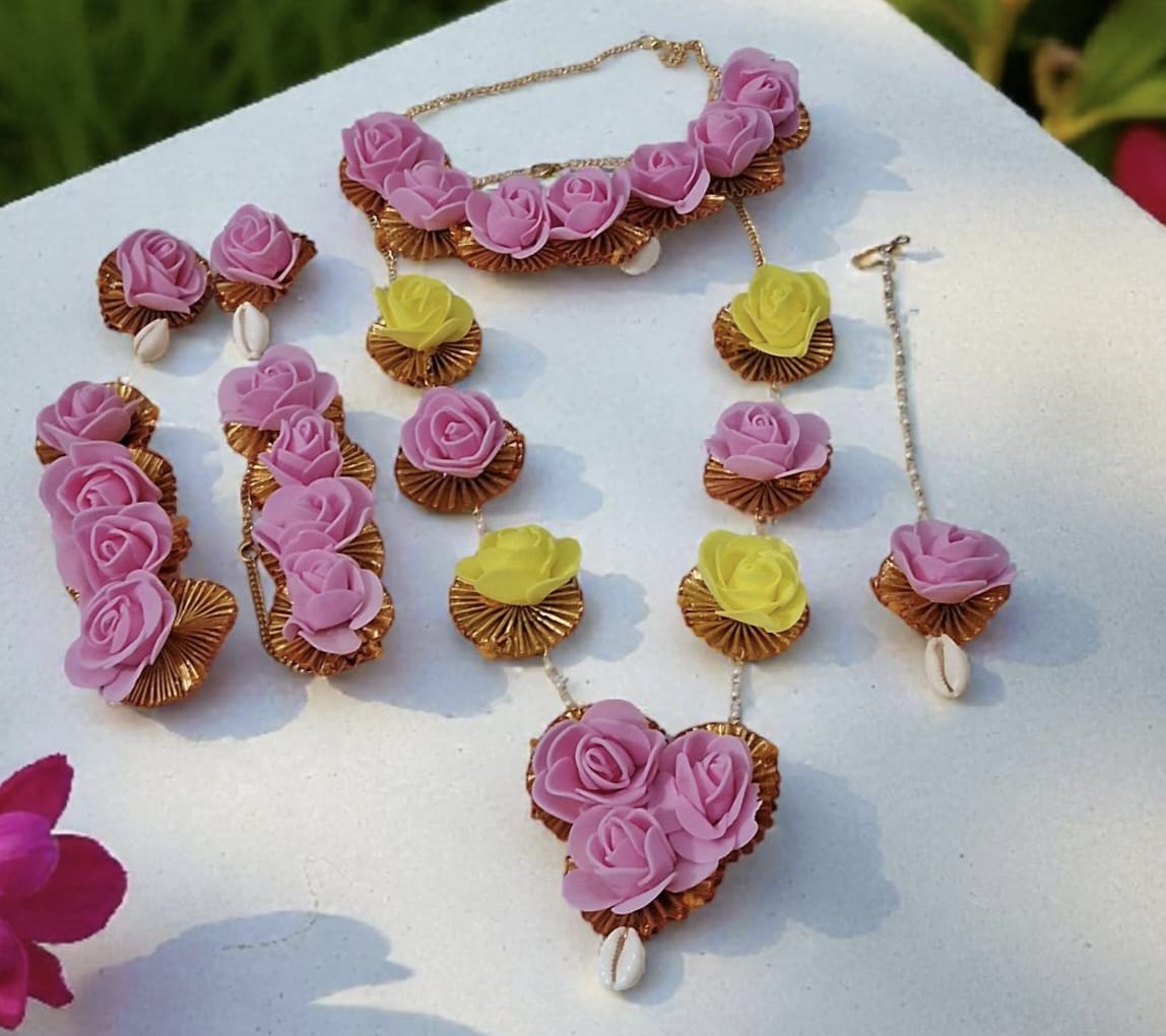 Haldi Floral Jewellery Set – Handmade Pink & Yellow Rose Jewellery for Bride, Haldi & Mehndi Ceremony